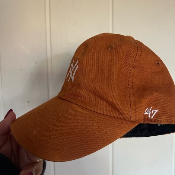 ’47 Brand NY Yankees Burnt Orange Fall Aesthetic Cap – Classic Clean Up - Picture 6 of 6